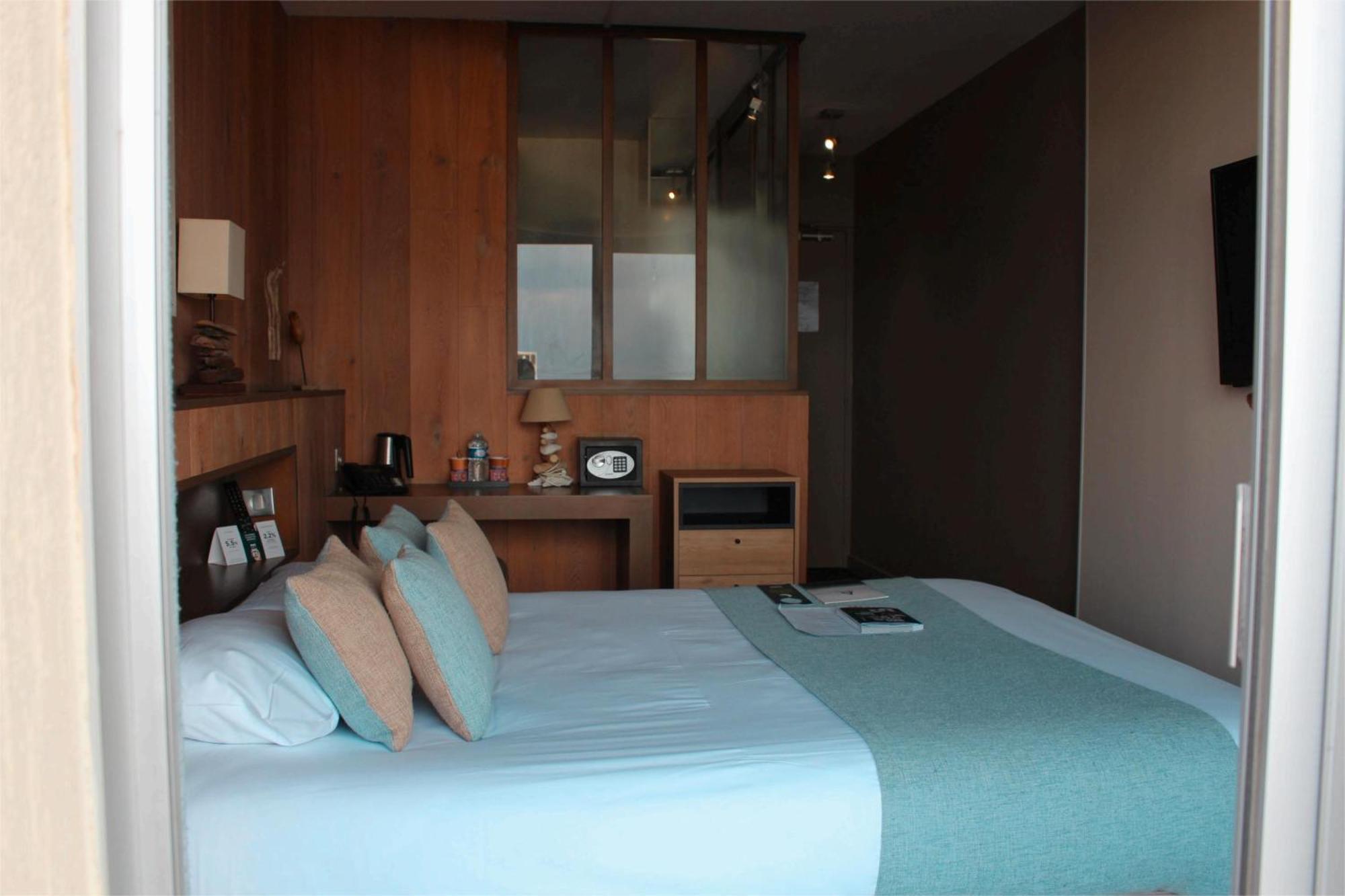 Logis Restaurant Le Calluna Hotel