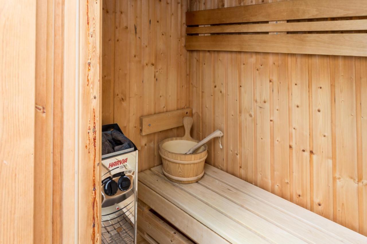 Logis Restaurant Le Calluna Hotel 3*
